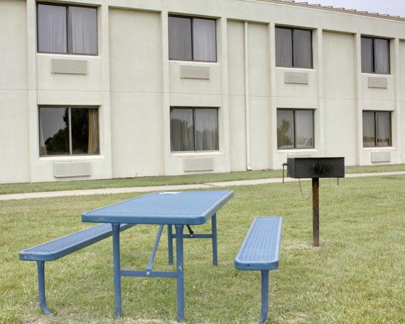 Quality Inn Foristell Exterior photo